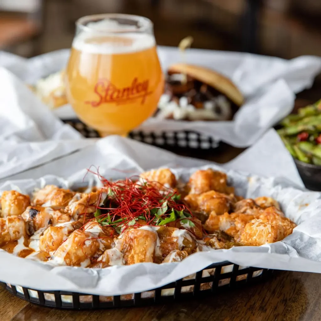 Stanley Beer Hall Craft Beer and Gourmet Burgers: Discover the Best Pairings at Stanley Beer Hall!
