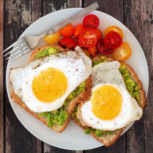 The Difference Between Egg Yolks and Egg Whites