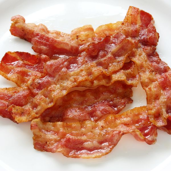 Differences Between American and Canadian Bacon