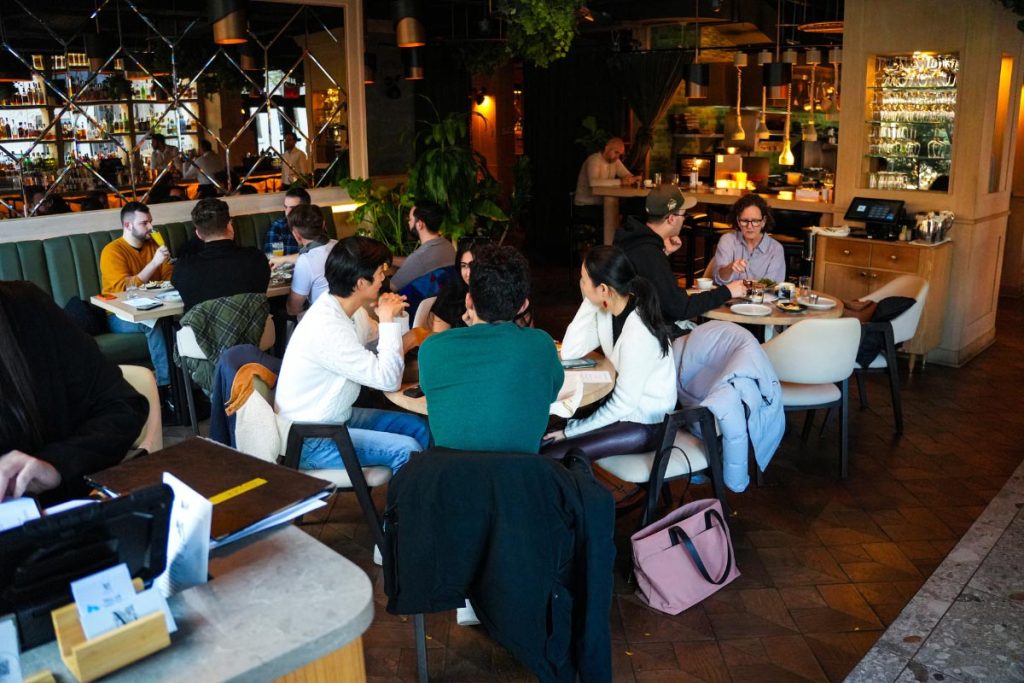 marsanne-brunch-restaurant-chelsea-nyc-dining-room